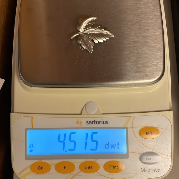 Tiffany & Co Estate Leaf Brooch Pin Sterling Silver 7 Grams TIF300 with box - Picture 6 of 6